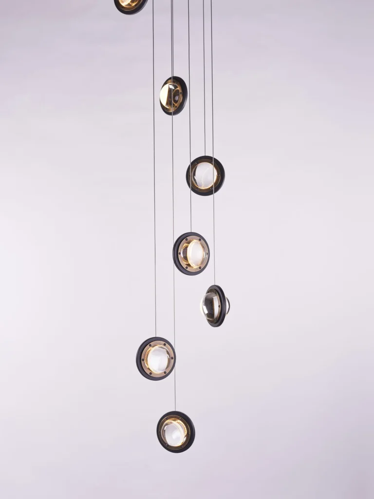 Da Vinci Infinity 1519 pendant light by Karice. Inspired by Leonardo da Vinci, symbolizing a setting sun, as 1519 is the year he passed away. Made out of antiqued genuine brass to reflect the old-age era.