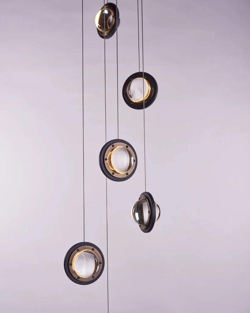 Da Vinci Infinity 1519 pendant light by Karice. Inspired by Leonardo da Vinci, symbolizing a setting sun, as 1519 is the year he passed away. Made out of antiqued genuine brass to reflect the old-age era.