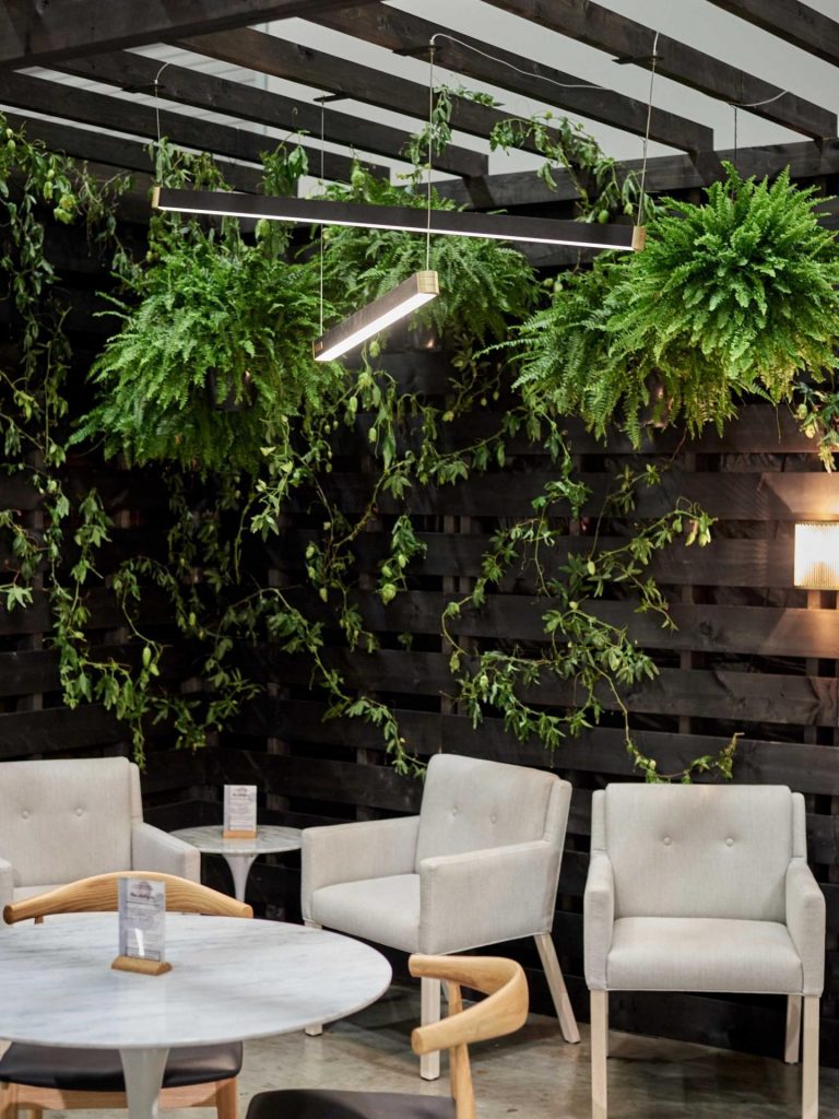 Karice Retta Linear LED Light, custom lighting, Canadian Lighting Manufacturer